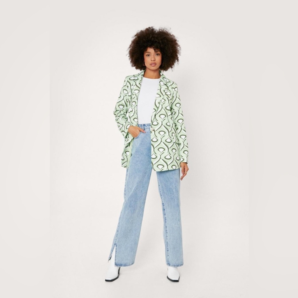 Nasty Gal Abstract Print Blazer - Picture 2 of 4